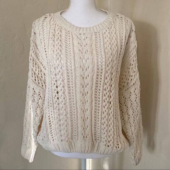 Kendall & Kylie Sweater - Picture 2 of 11